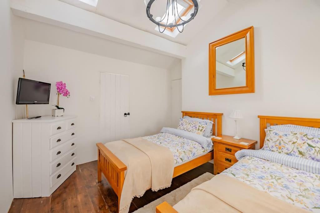 Rhos Y Bel Cottage Angelsey Llangadwaladr  Ngoại thất bức ảnh